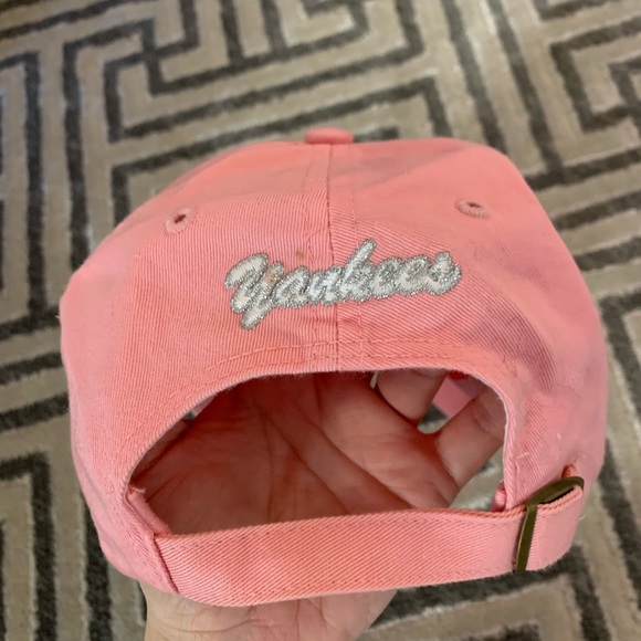 Hat - Picture 2 of 6